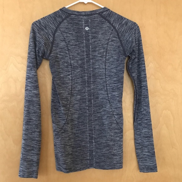 Lululemon shirt - Picture 2 of 3